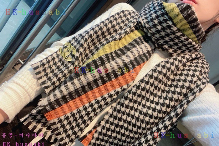 NEW 샤넬 스카프 신상 C 82897
