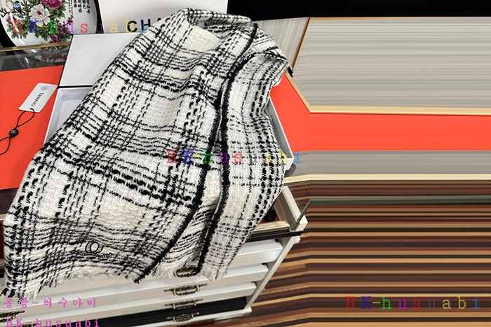 NEW 샤넬 스카프 신상 C 82885