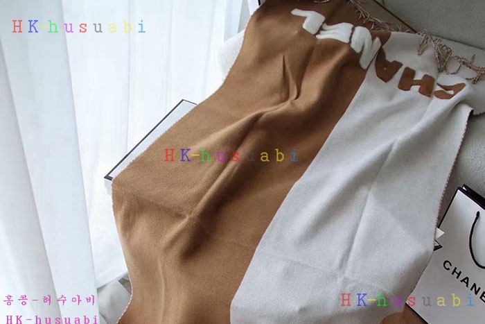 NEW 샤넬 스카프 신상 C 828804