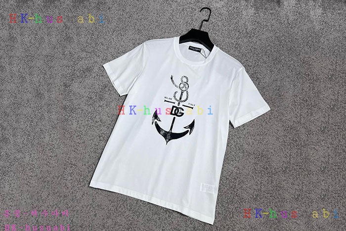 NEW 돌체앤가바나 반팔티 신상 DG 3766051