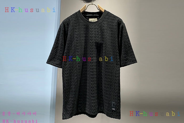 NEW 펜디 반팔티 신상 FD 807001