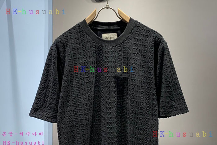 NEW 펜디 반팔티 신상 FD 807001