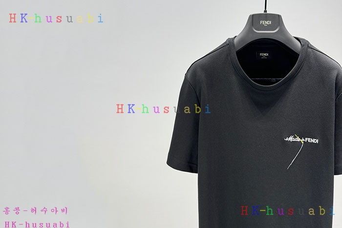 NEW 펜디 반팔티 신상 FD 807002