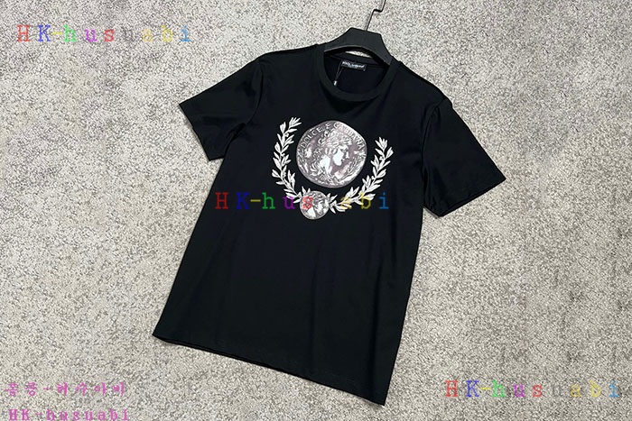 NEW 돌체앤가바나 반팔티 신상 DG 580017
