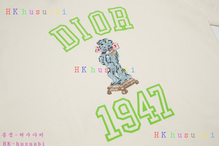 NEW 디올 반팔티 신상 DR 966517