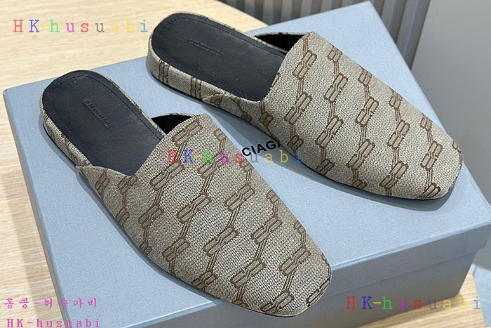 NEW 발렌시아가 신발 신상 B 669902