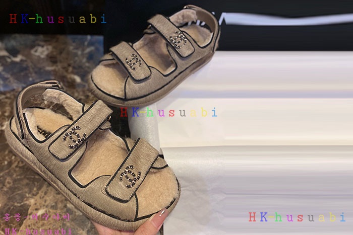 NEW 샤넬 샌들 신상 C 655110