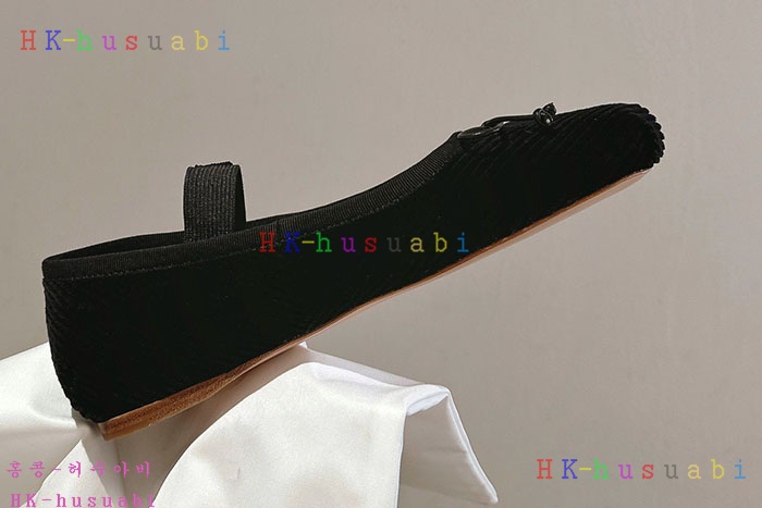 NEW 미우미우 신발 신상 MU 6692665