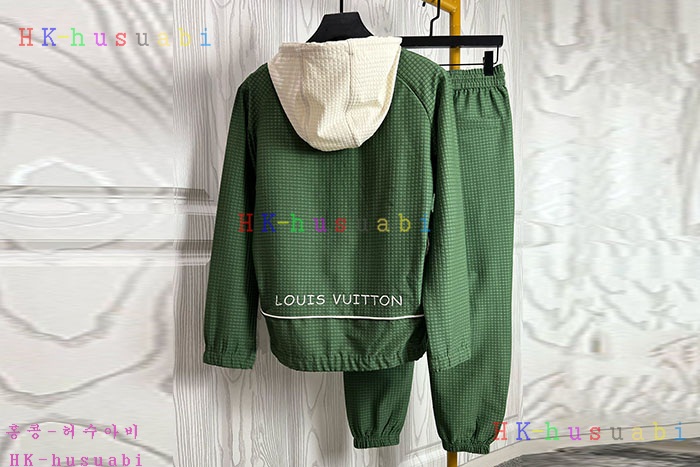 NEW 루이비통 상하의셋트 신상 LV 6250444
