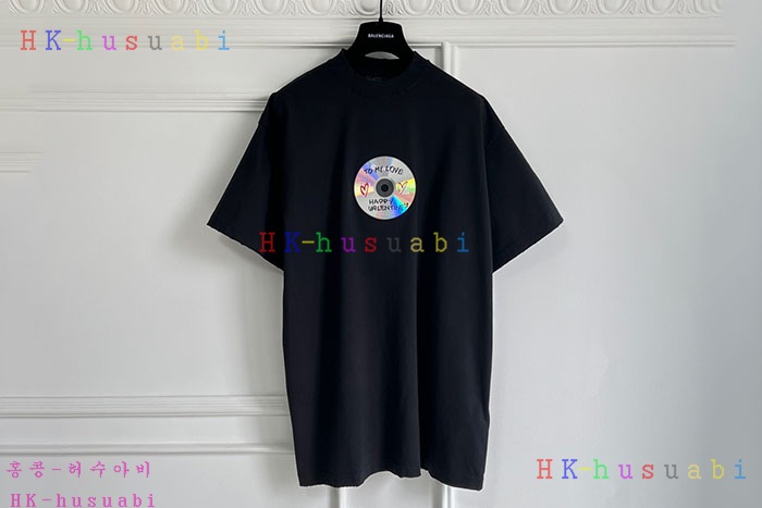 NEW 발렌시아가 반팔티 신상 B 968010