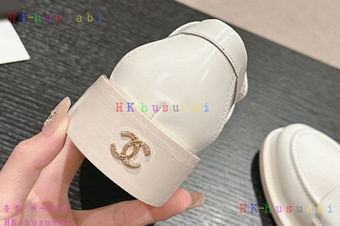 NEW 샤넬 로퍼 신상  C 7570045