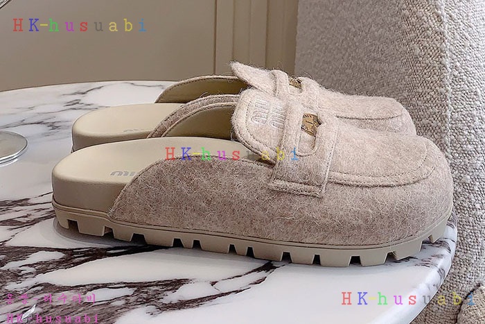 NEW 미우미우 신발 신상 M 755011