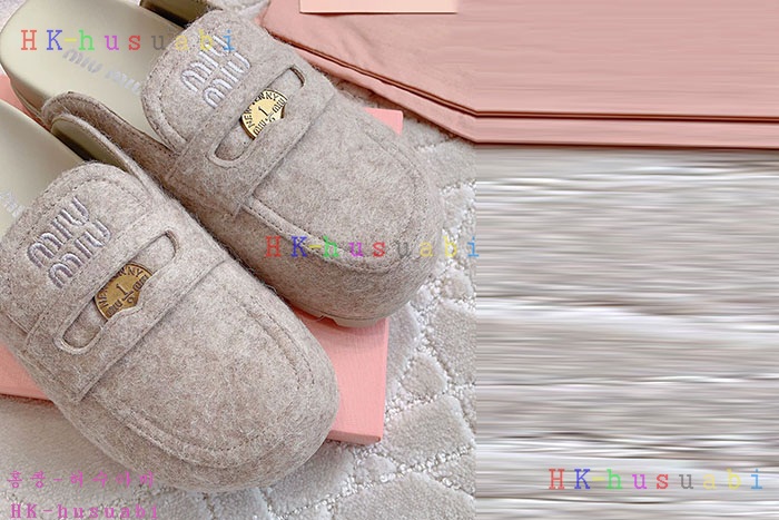 NEW 미우미우 신발 신상 M 755011
