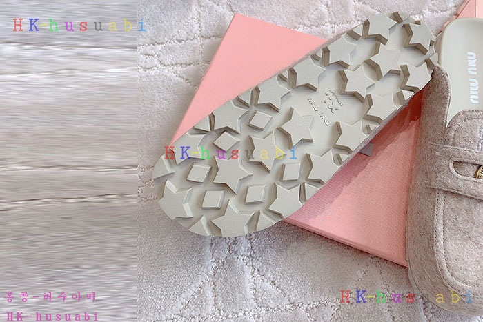 NEW 미우미우 신발 신상 M 755011