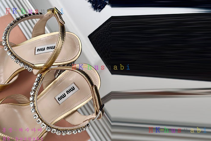 NEW 미우미우 신발 신상 M 605504