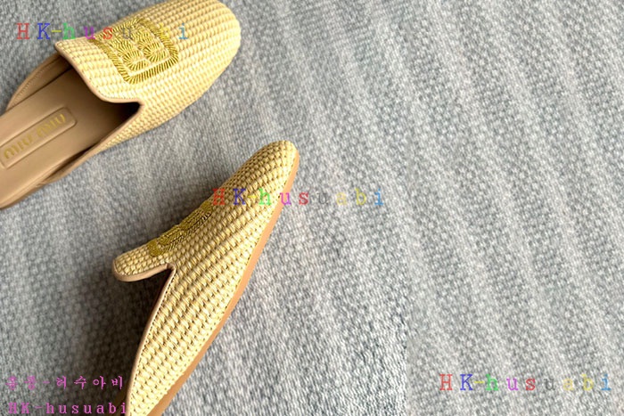 NEW 미우미우 신발 신상 MU 895001