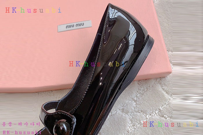 NEW 미우미우 신발 신상 MU 8944703