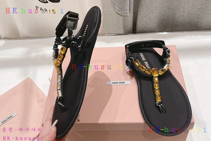 NEW 미우미우 신발 신상 MU 8944710