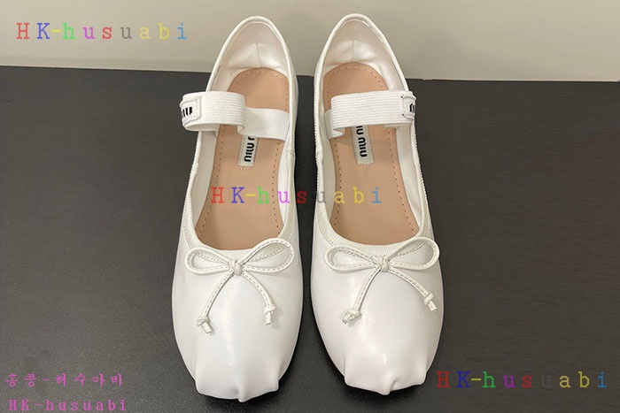 NEW 미우미우 신발 신상 MU 8250112