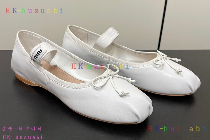 NEW 미우미우 신발 신상 MU 8250112