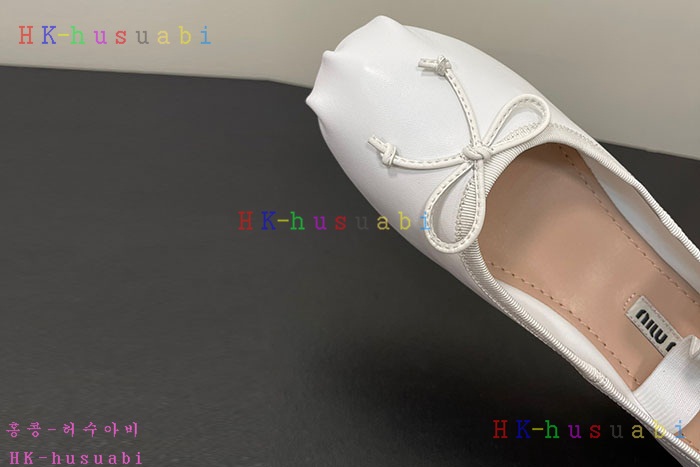 NEW 미우미우 신발 신상 MU 8250112