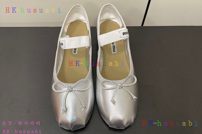 NEW 미우미우 신발 신상 MU 8250114