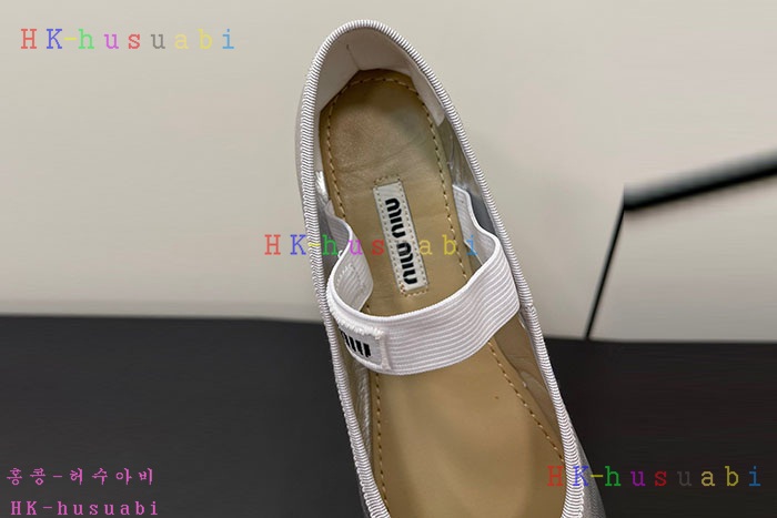 NEW 미우미우 신발 신상 MU 8250114