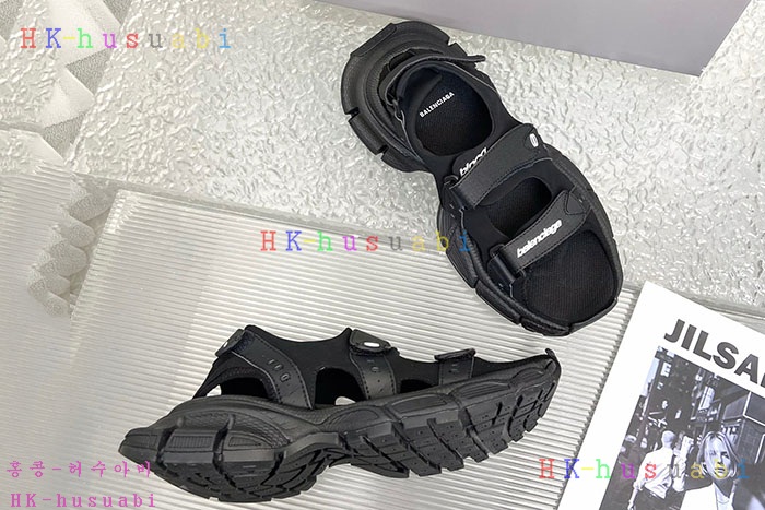 NEW 발렌시아가 신발 신상 B 5827011