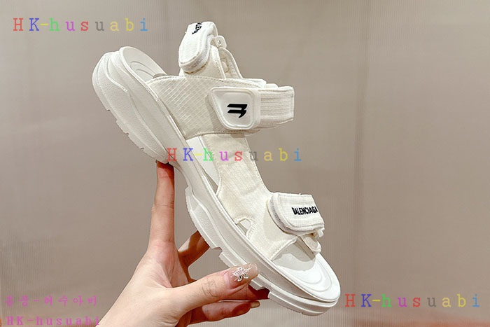 NEW 발렌시아가 신발 신상 B 3525014