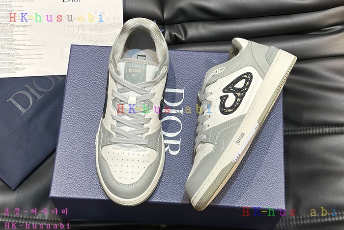 NEW 디올 신발 신상 DR 599505