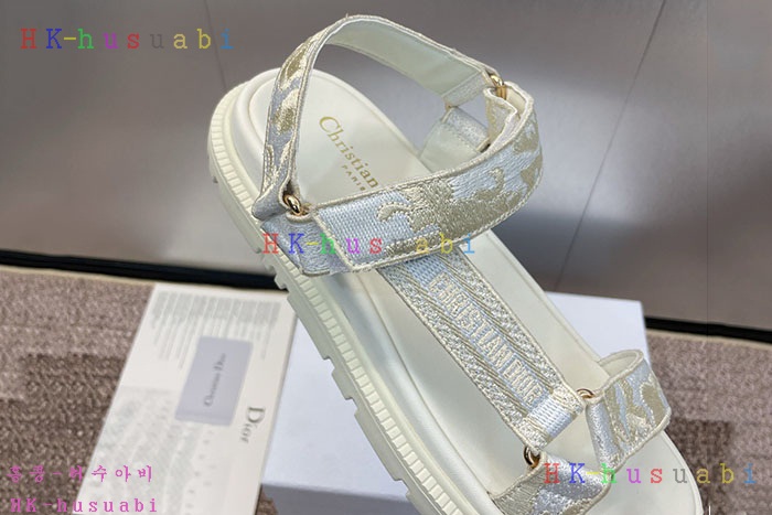 NEW 디올 신발 신상 DR 599512