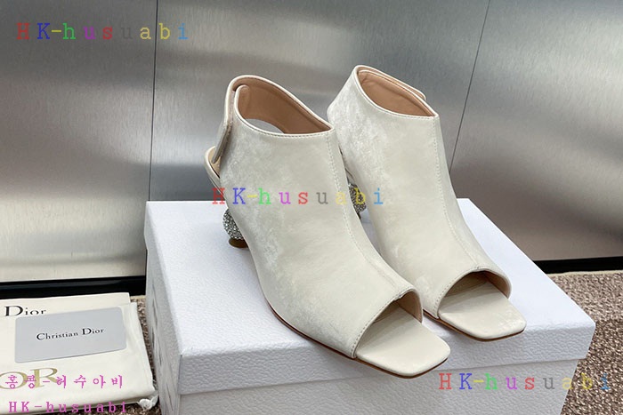 NEW 디올 신발 신상 DR 188571
