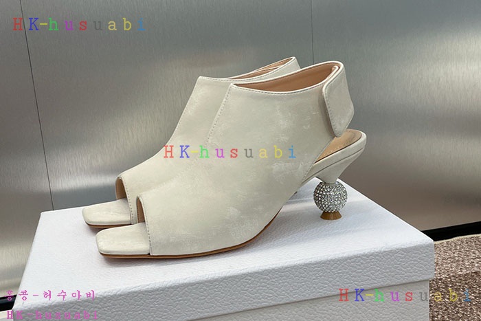 NEW 디올 신발 신상 DR 188571