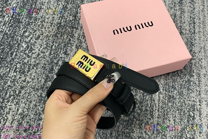 NEW 미우미우 벨트 신상 MU 031103