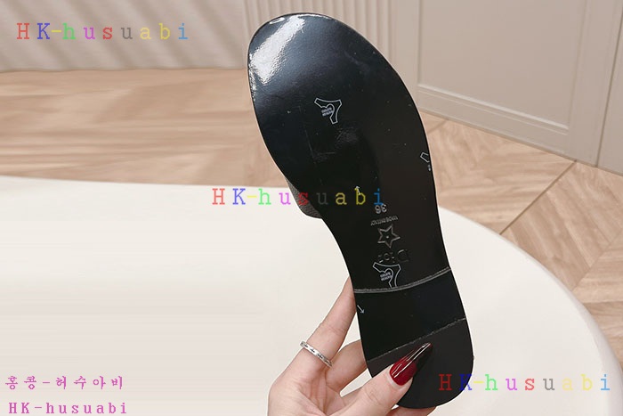 NEW 디올 샌들 신상 DR 04440150