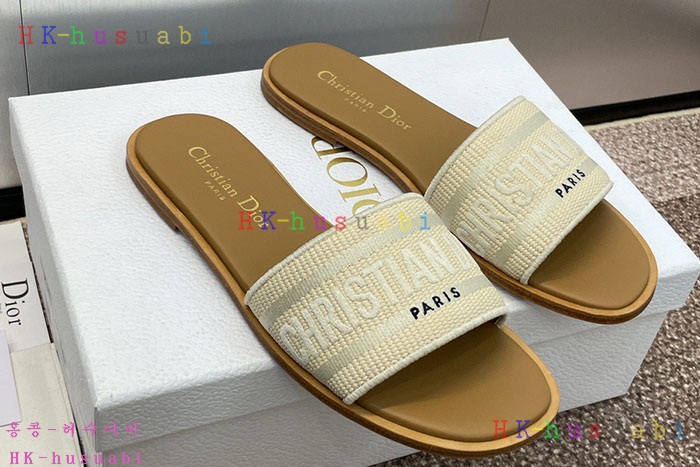 NEW 디올 샌들 신상 DR 8662504