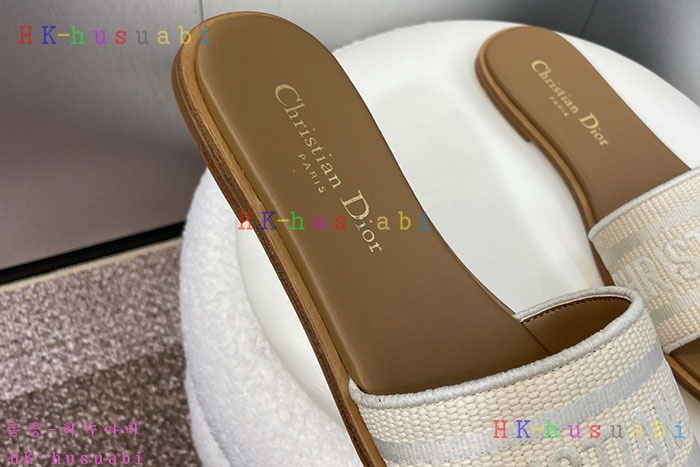 NEW 디올 샌들 신상 DR 8662504