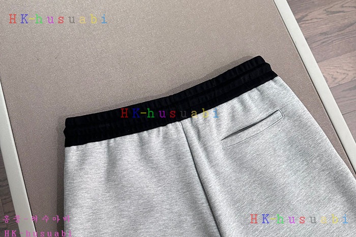 NEW 셀린느 반바지 신상 C 558801