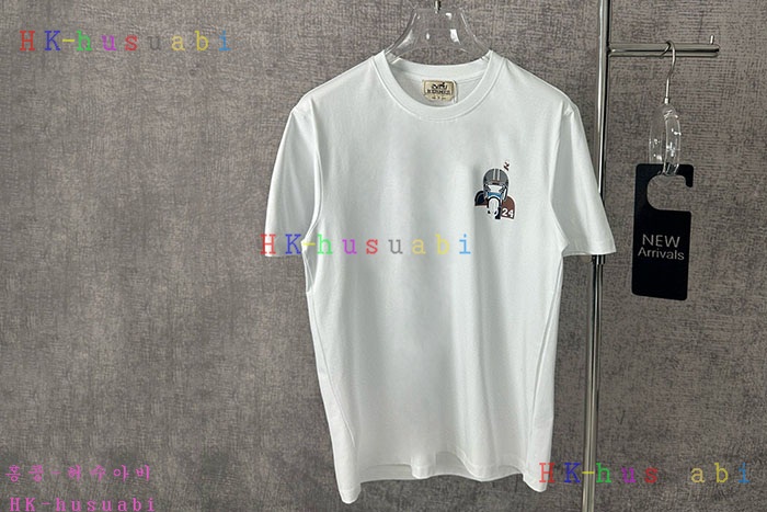 NEW 에르메스 반팔티 신상 H 586681