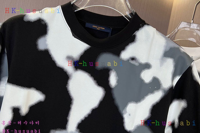NEW 루이비통 반팔티 신상 LV 158018