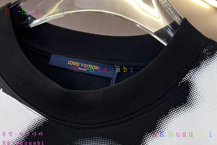 NEW 루이비통 반팔티 신상 LV 158018