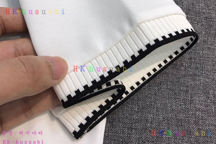 NEW 루이비통 반팔티 신상 LV 159915