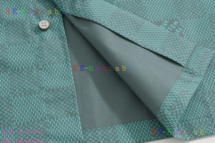 NEW 루이비통 반팔상의 신상 LV 159941