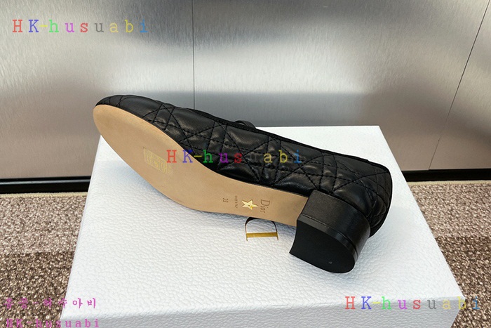 NEW 디올 신발 신상 DR 447011