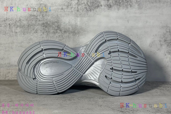 NEW 발렌시아가 신발 신상 B 699018