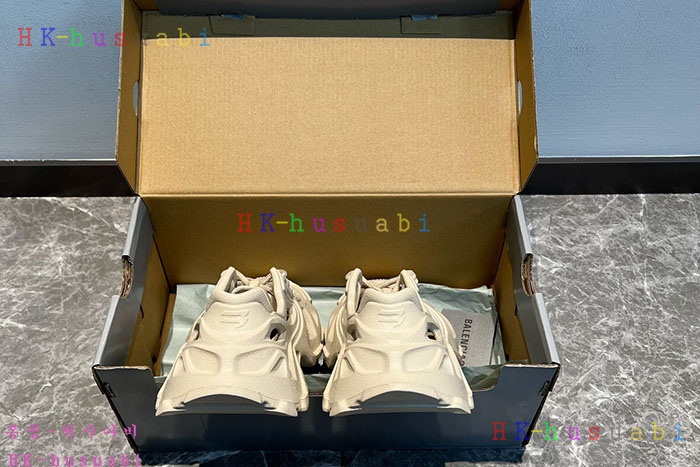 NEW 발렌시아가 신발 신상 B 699013