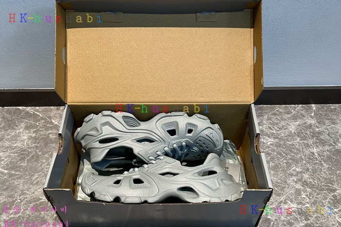 NEW 발렌시아가 신발 신상 B 699011