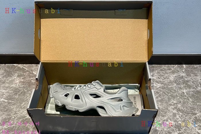 NEW 발렌시아가 신발 신상 B 699011