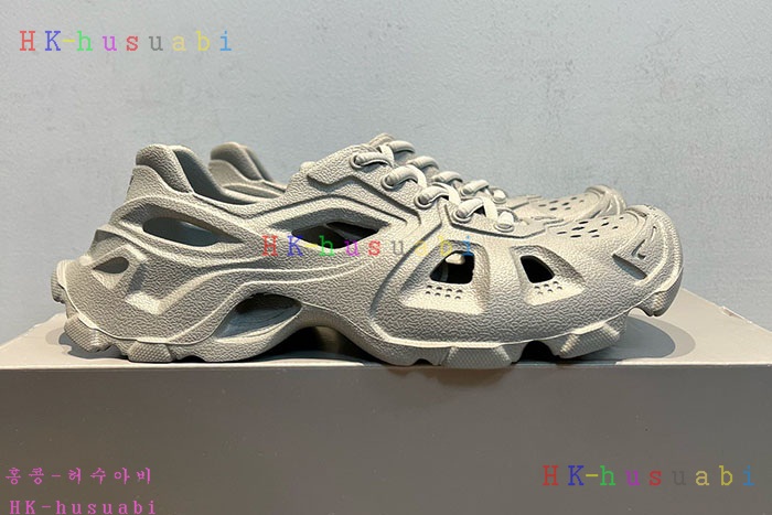 NEW 발렌시아가 신발 신상 B 699013