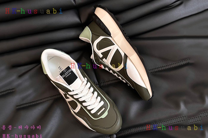 NEW 발렌티노 스니커즈 신상 V 380010